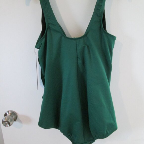 Miraclesuit  Plus Size Oceanus One Piece Malachite NWT Sz18W - Picture 11 of 13